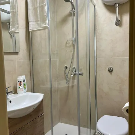 Re Umberto 311 * Neapel