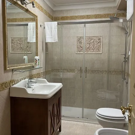 Re Umberto 311 Апартаменты